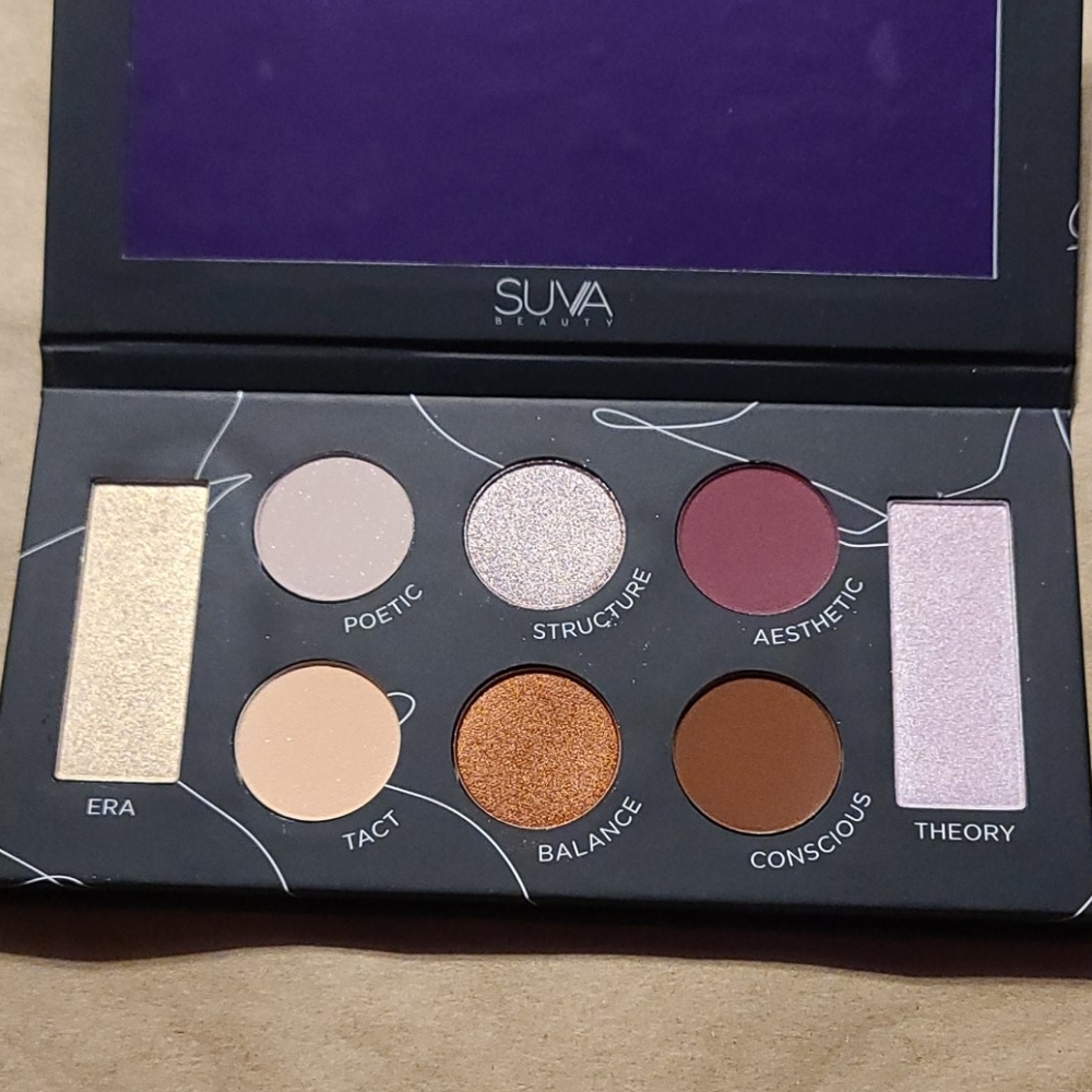 Eyeshadow palette (open to offers)